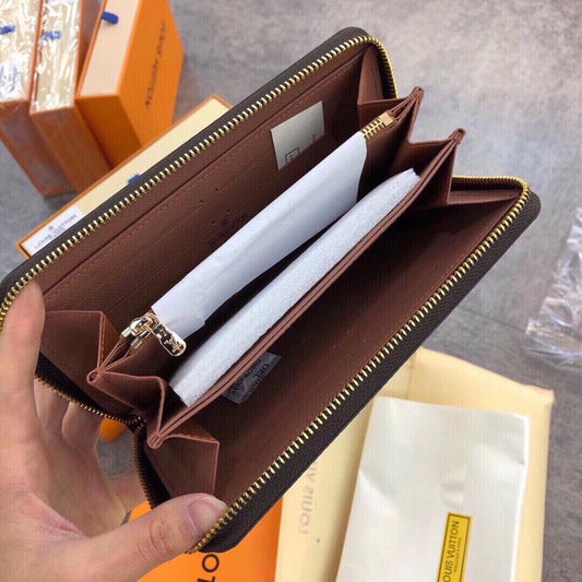 Louis Vuitton wallet in Brown Monogram