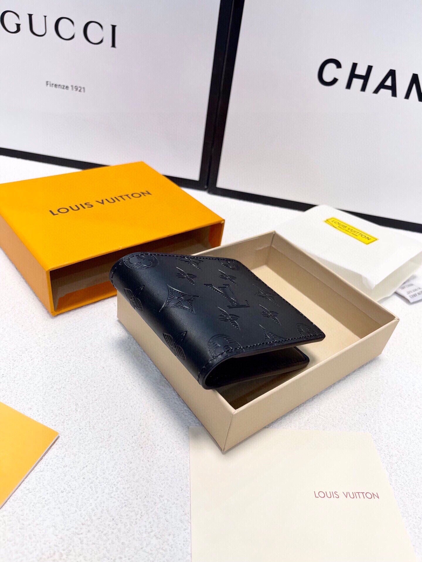 Black Louis Vuitton Wallet Bifold Monogram