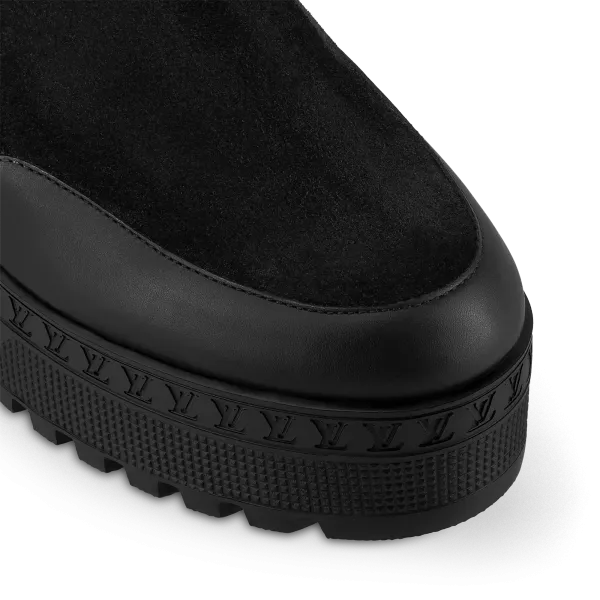 Laureate Platform Chelsea Boot