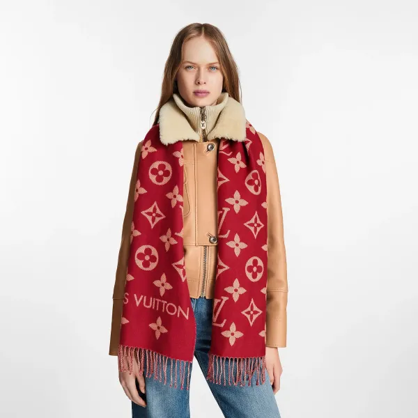 LV Essential Scarf