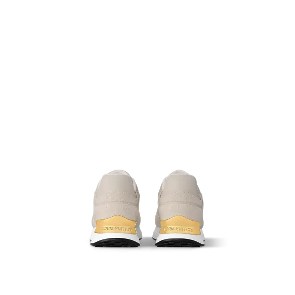 Neo Run Away Sneaker