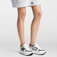 Neo Run Away Sneaker