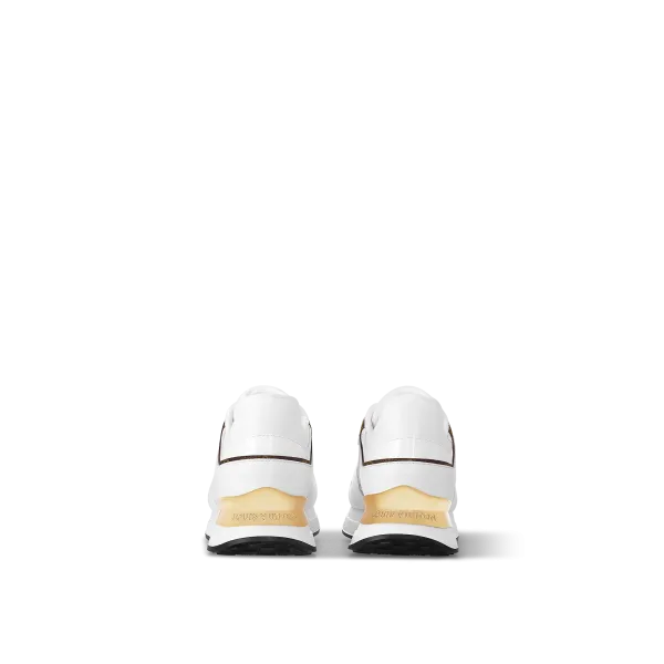 Neo Run Away Sneaker