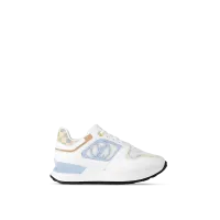 Neo Run Away Sneaker