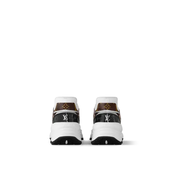 Run 55 Sneaker