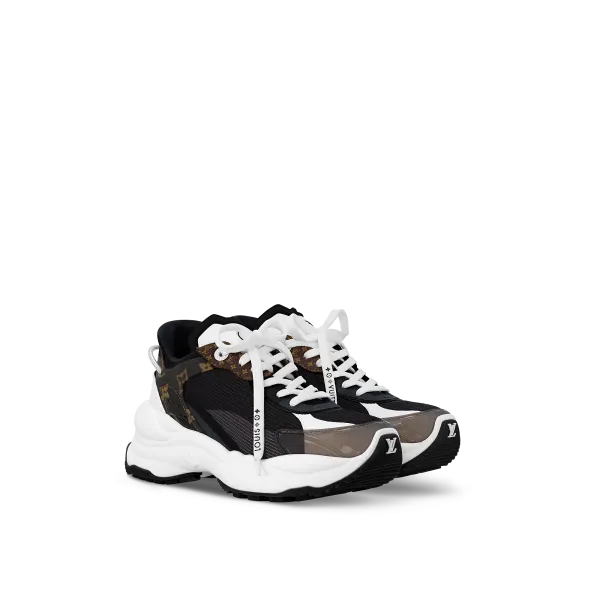 Run 55 Sneaker
