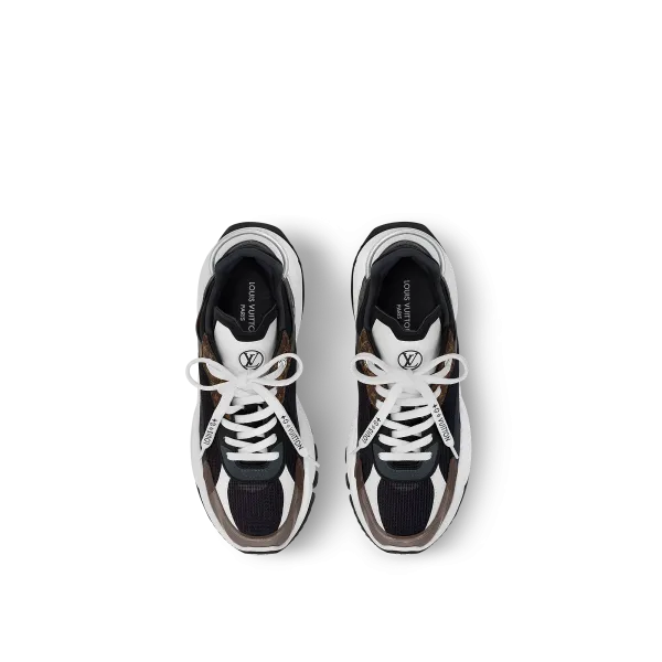 Run 55 Sneaker
