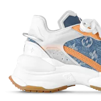 Run 55 Sneaker