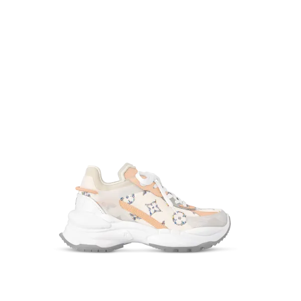 Run 55 Sneaker