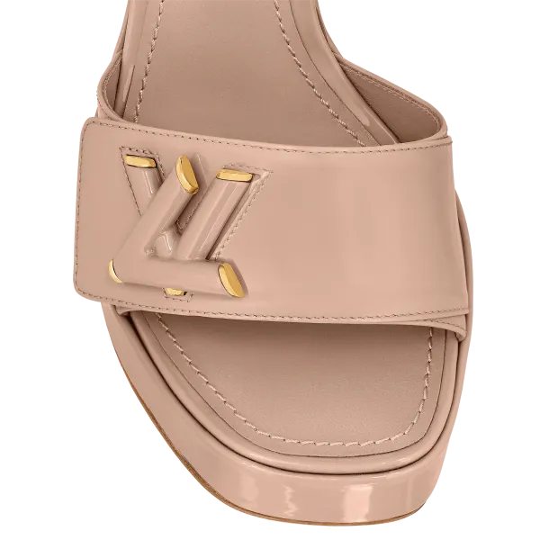 Shake Platform Sandal