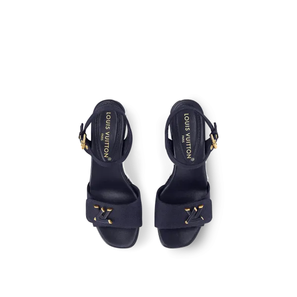 Shake Wedge Sandal
