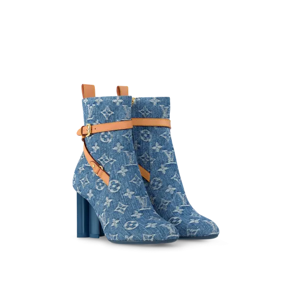 Silhouette Ankle Boot
