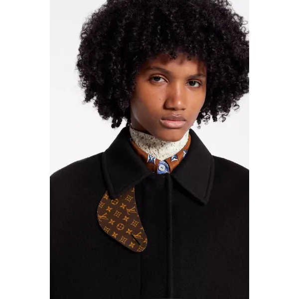 Cape With Chin Strap