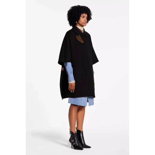 Cape With Chin Strap