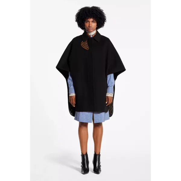 Cape With Chin Strap