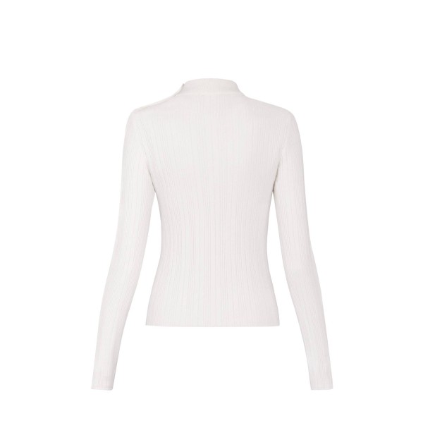 Long-Sleeved Pullover