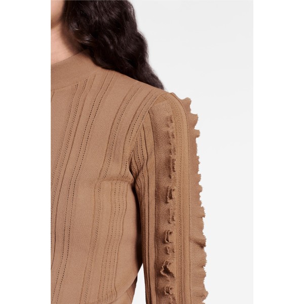 Long Sleeved Pullover With Frills