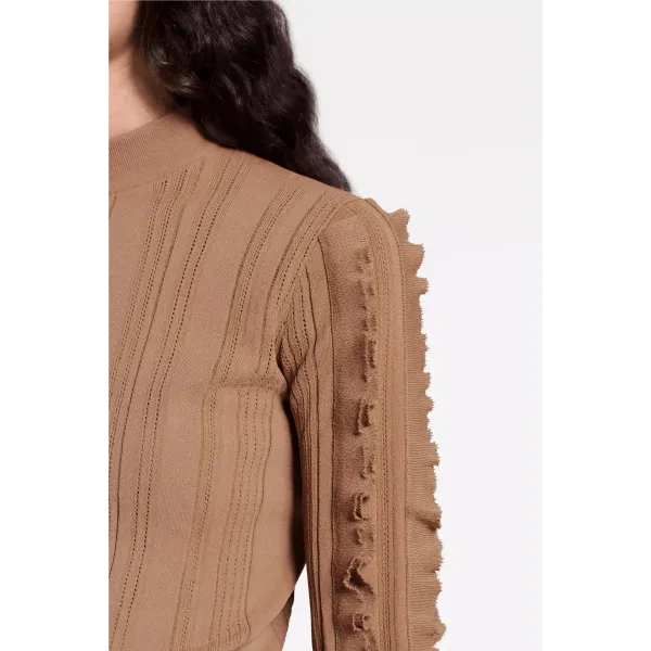Long Sleeved Pullover With Frills