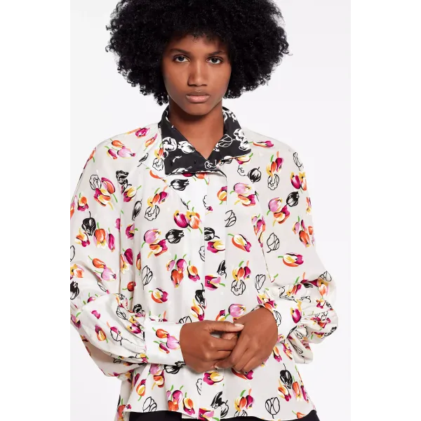 Long Sleeved Shirt With Asymmetric Opening And Collar