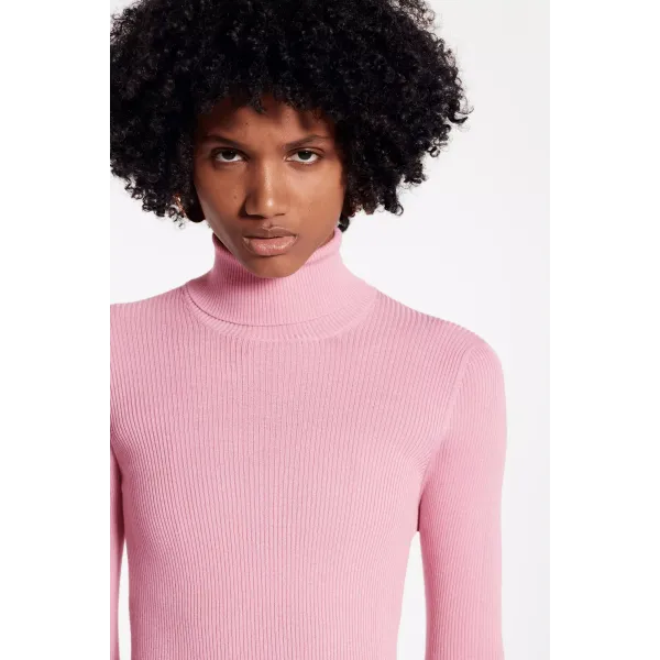 Thin Ribs Turtle Neck