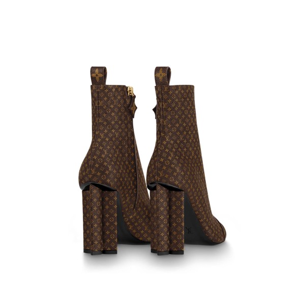 Silhouette Ankle Boot