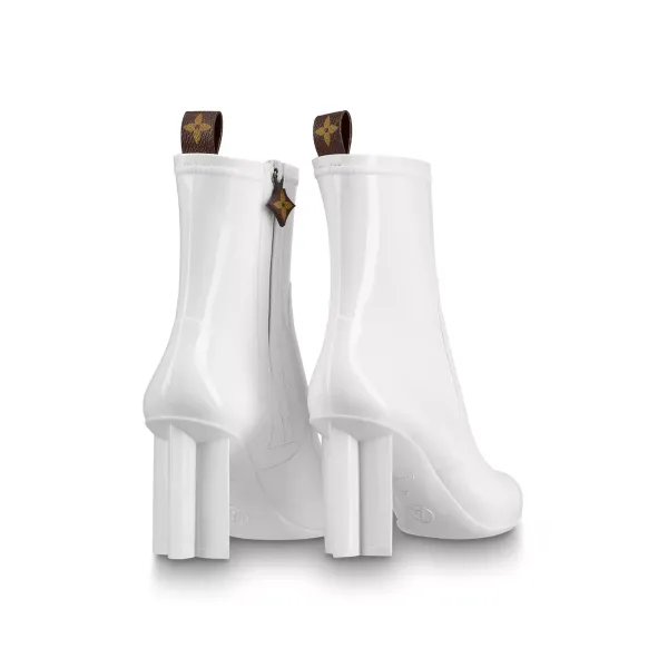 Silhouette Ankle Boot