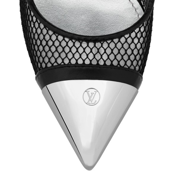Urban Twist Pump