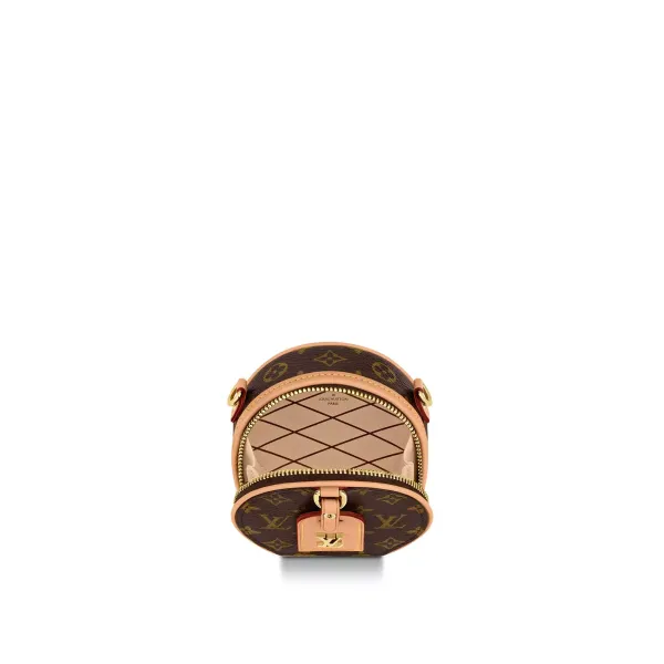 Boite Chapeau Necklace