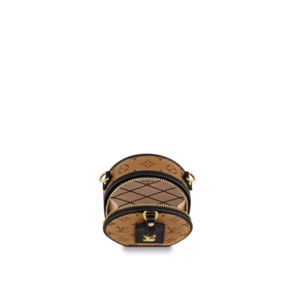 Boite Chapeau Necklace