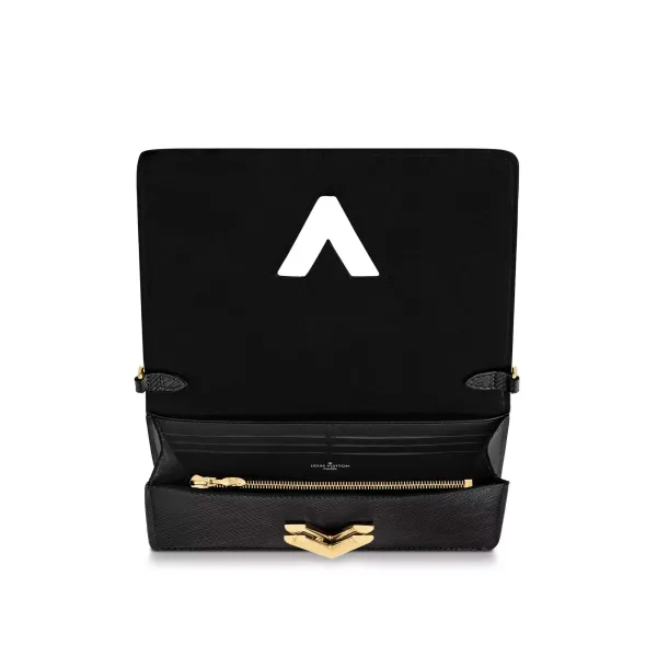Twist Belt Chain Wallet
