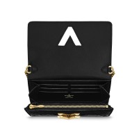 Twist Chain Wallet