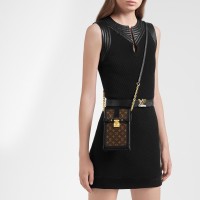 Vertical Trunk Pochette